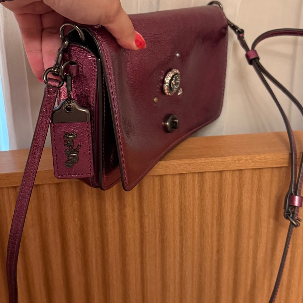 Coach Dinky Metallic Purple Pink Leather Kisslock Crystal Embellished Crossbody - Picture 3 of 10